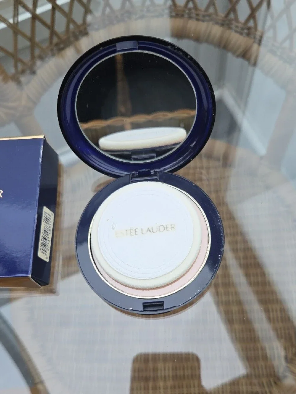 Estee Lauder Lucidity Translucent Pressed Powder - Light Medium Intensity 2